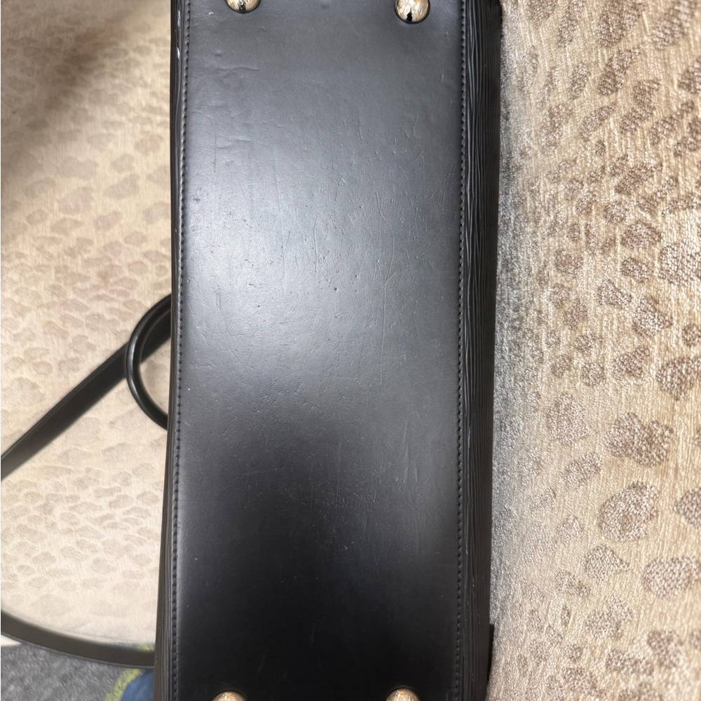 Louis Vuitton Black Epi Leather Kleber MM - Picture 10 of 15